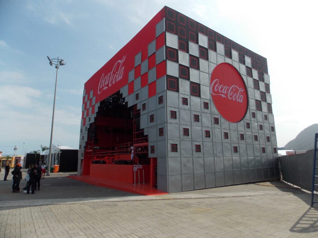 Palco Coca-Cola usou um projeto em contêiner para uso da equipe de produção. Foto: Arquivo NHJ. 